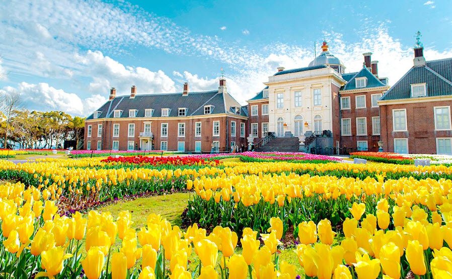 Huis Ten Bosch, Japan